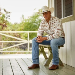 Ariat® Men's M7 Slim Fit Light Wash Straight Leg Jeans 10043187 13 Ariat® Men's M7 Slim Fit Light Wash Straight Leg Jeans 10043187 -Western Edge Men Sales Store 10043187g