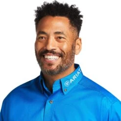 Ariat® Men's Team Logo Twill Dierectoire Blue Button Up Shirt 10039370 6 Ariat® Men's Team Logo Twill Dierectoire Blue Button Up Shirt 10039370 -Western Edge Men Sales Store S22 MNS WEST 10039370 detail01 82588737 0a4a 4307 8235 bfc7aed47fc3