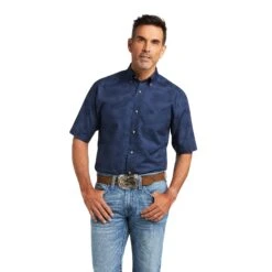 Ariat® Men's Tremaine Skyfall Blue Classic Button Down Shirt 10039757